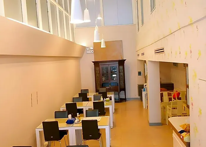 August Hotel 3*