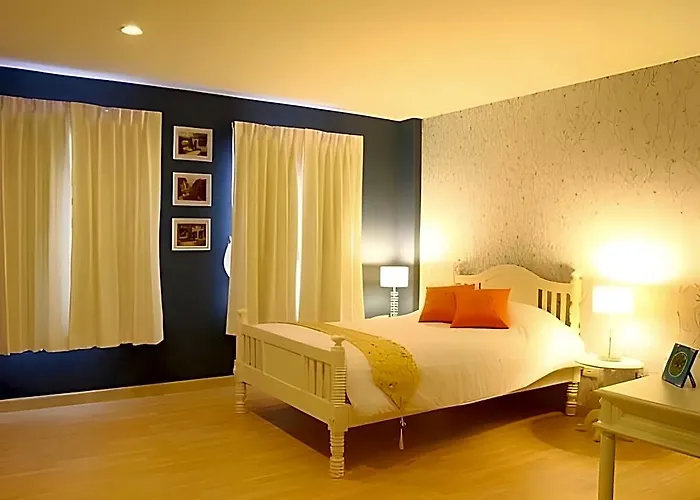 Hotel August